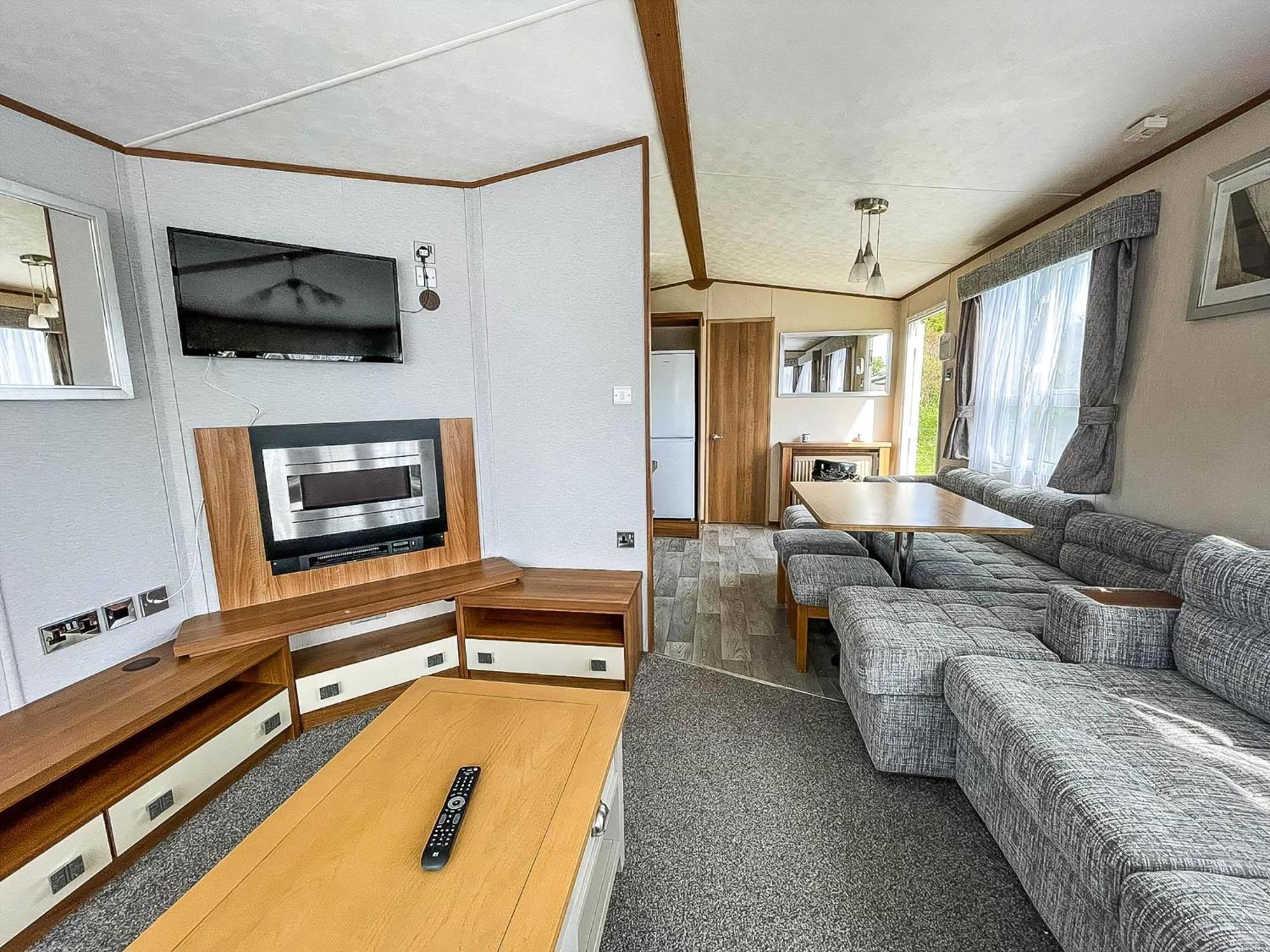Lovely 8 Berth Caravan At Sunnydale In Lincolnshire Ref 35239S Louth  Eksteriør billede