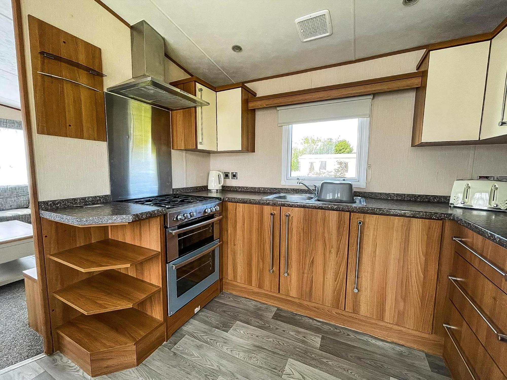 Lovely 8 Berth Caravan At Sunnydale In Lincolnshire Ref 35239S Louth  Eksteriør billede